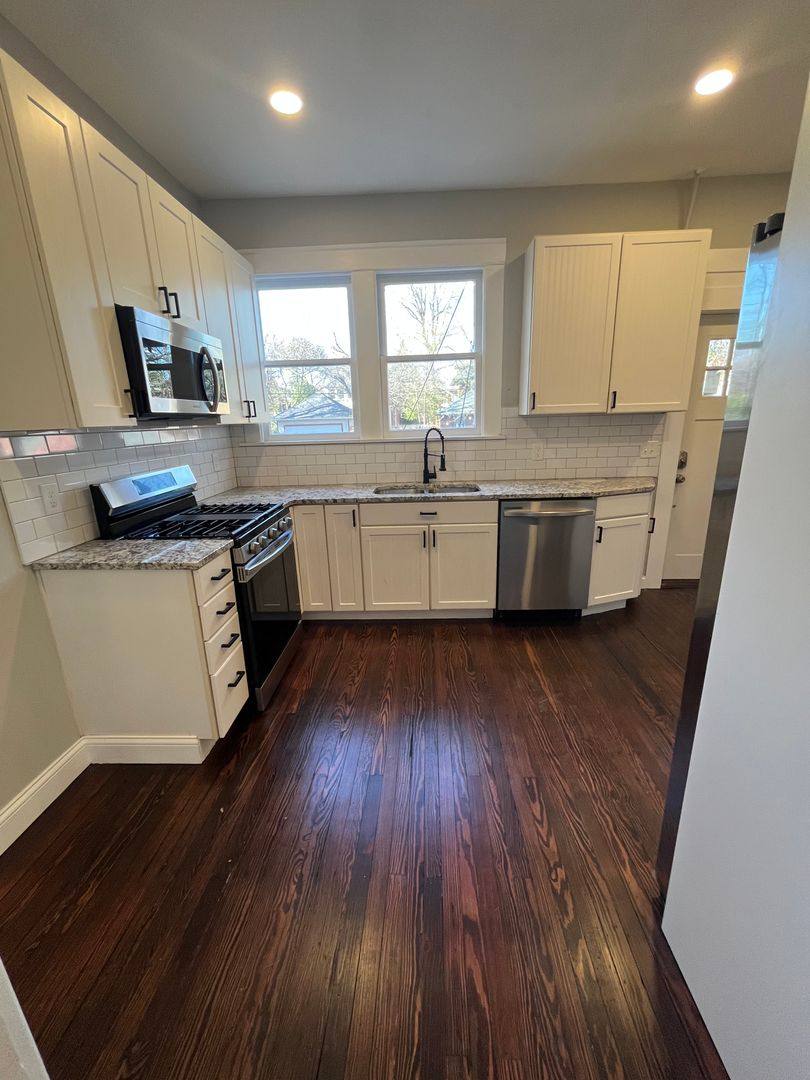 Apartment for rent at 1702-1704 Bryden Rd, Columbus, OH 43205