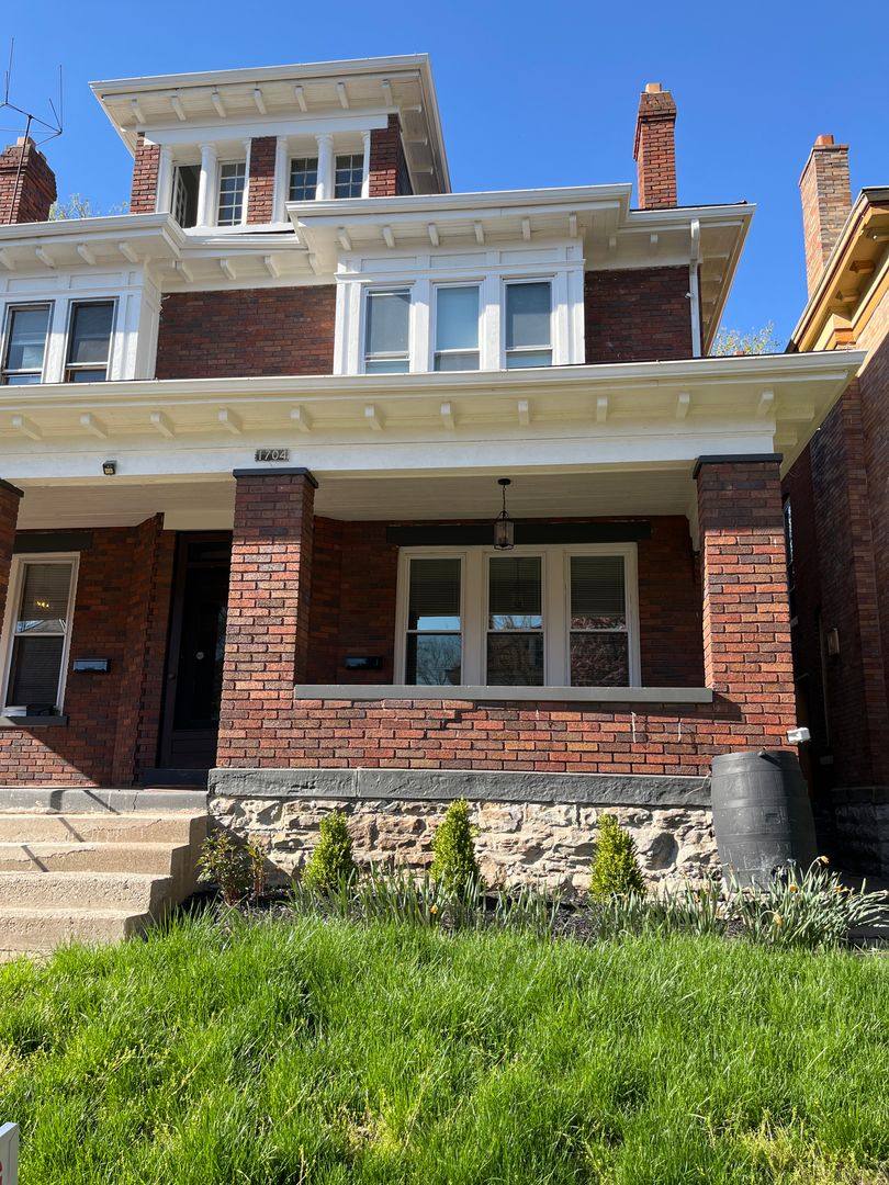 Apartment for rent at 1702-1704 Bryden Rd, Columbus, OH 43205