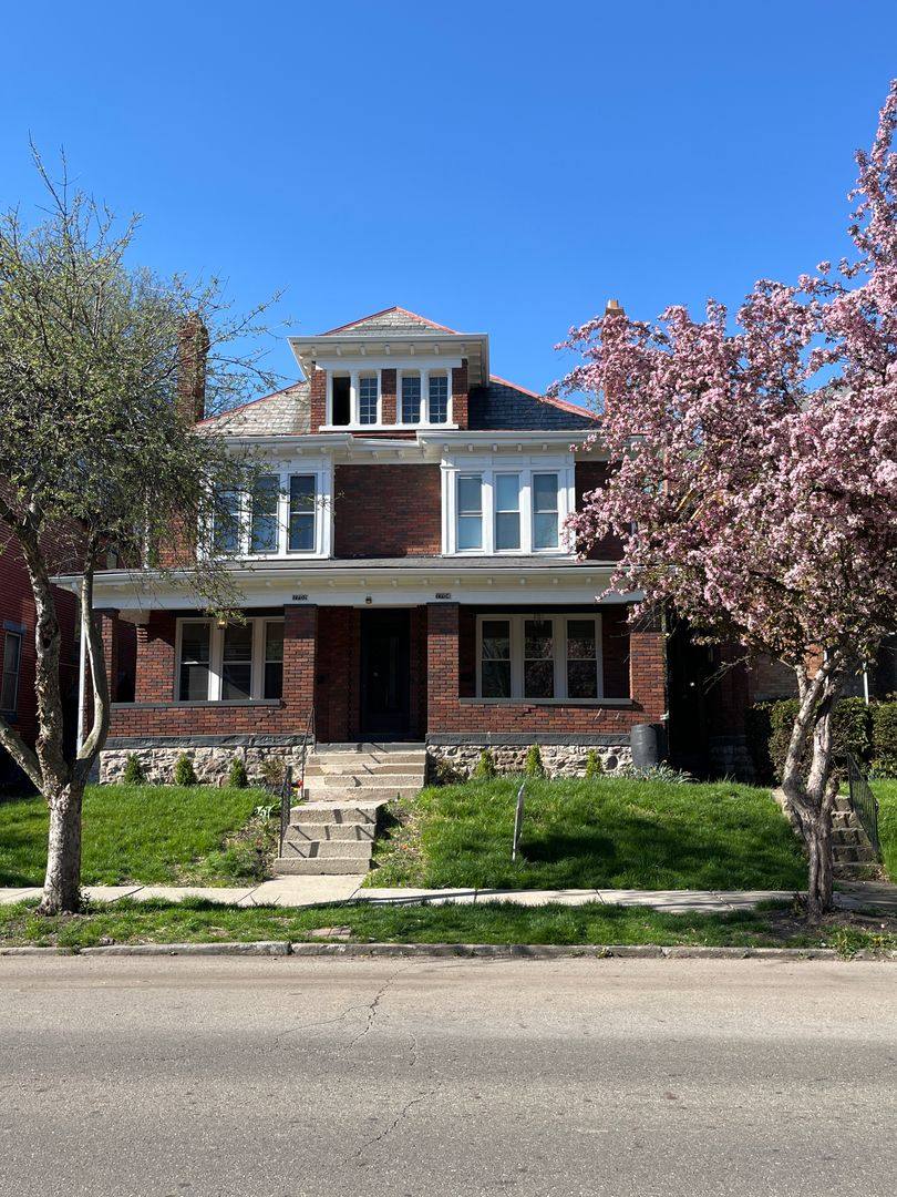 Apartment for rent at 1702-1704 Bryden Rd, Columbus, OH 43205