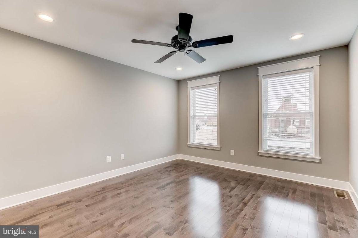 Townhouse for rent at 3405 - Ul Front of House Room #1, Baltimore, MD 21224