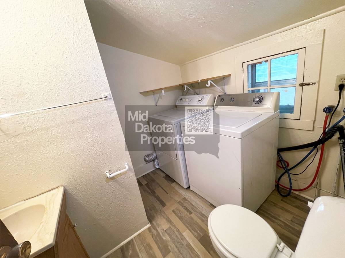 House for rent at 716 W Ash, Mitchell, SD 57301