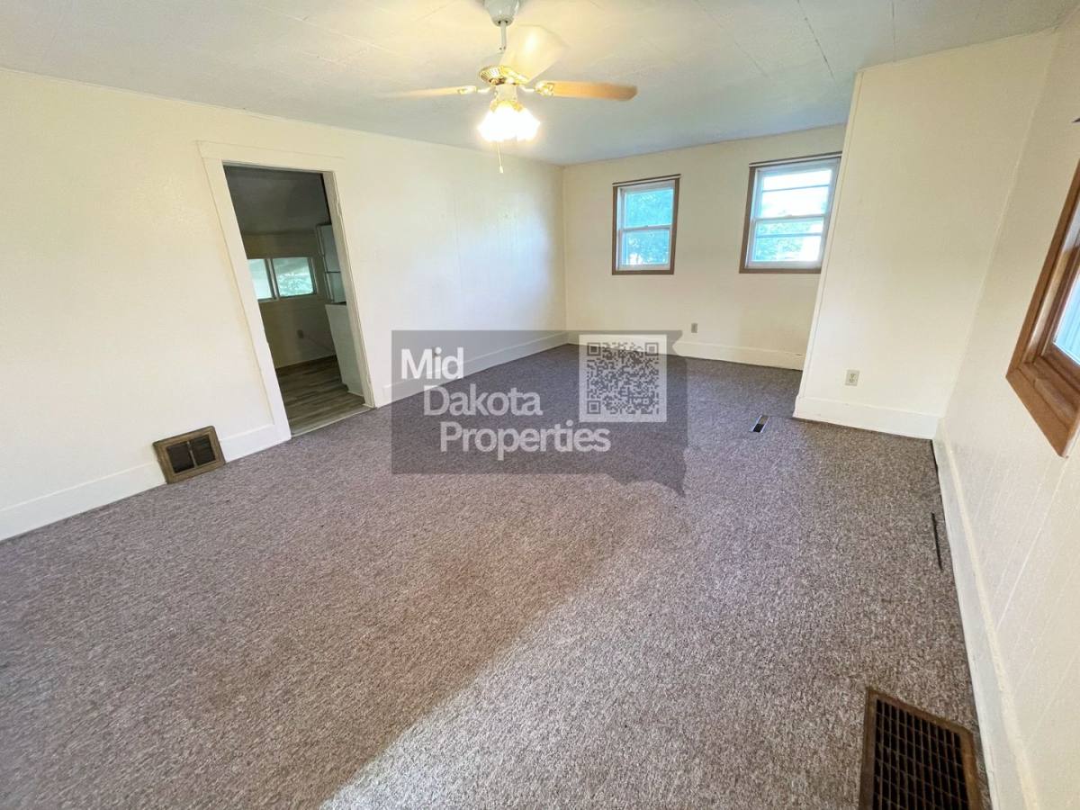 House for rent at 716 W Ash, Mitchell, SD 57301