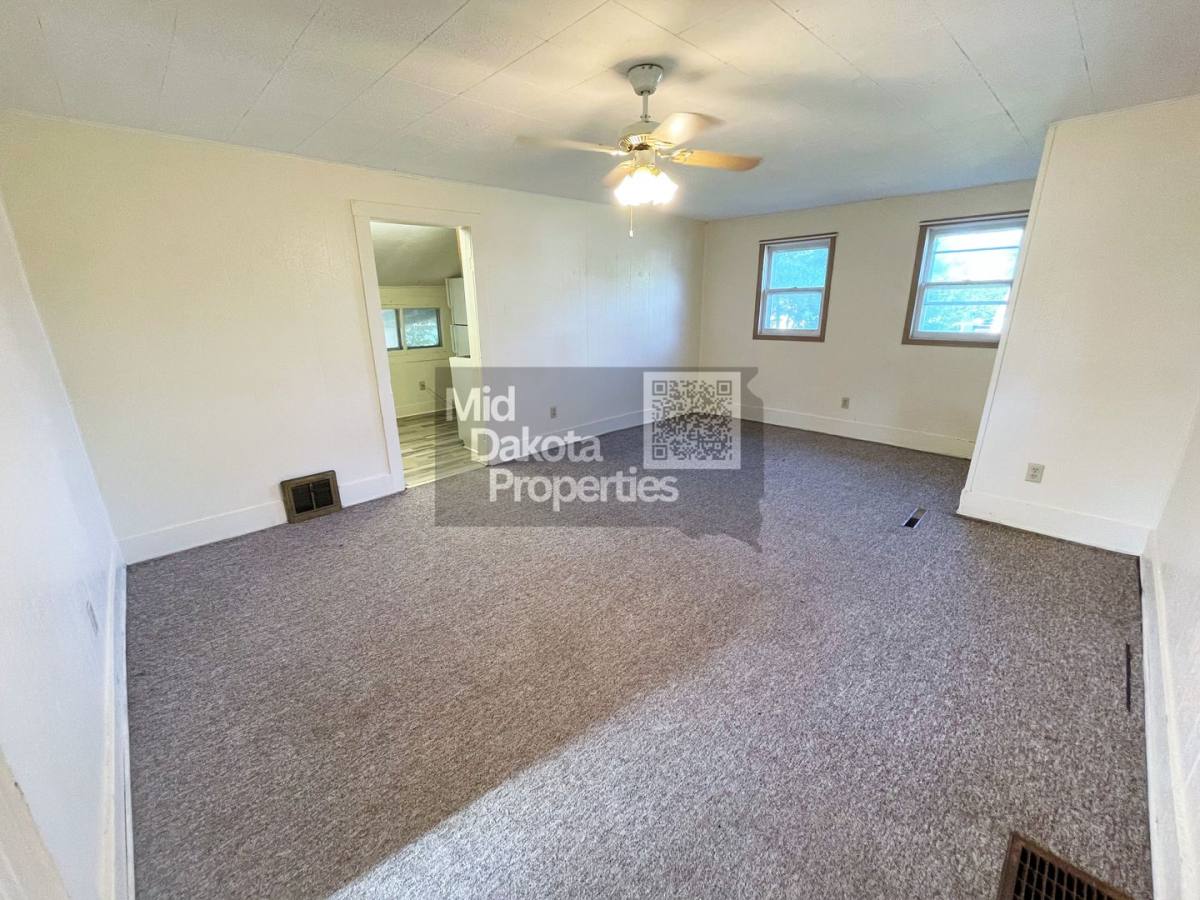 House for rent at 716 W Ash, Mitchell, SD 57301