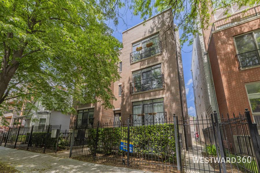 Condo for rent at 1924 W Diversey Parkway #2E, Chicago, IL 60614