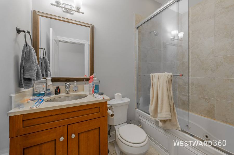Condo for rent at 1924 W Diversey Parkway #2E, Chicago, IL 60614