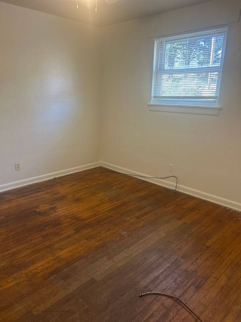 Apartment for rent at 238 9th Ave Place SW, Hickory, NC 28602