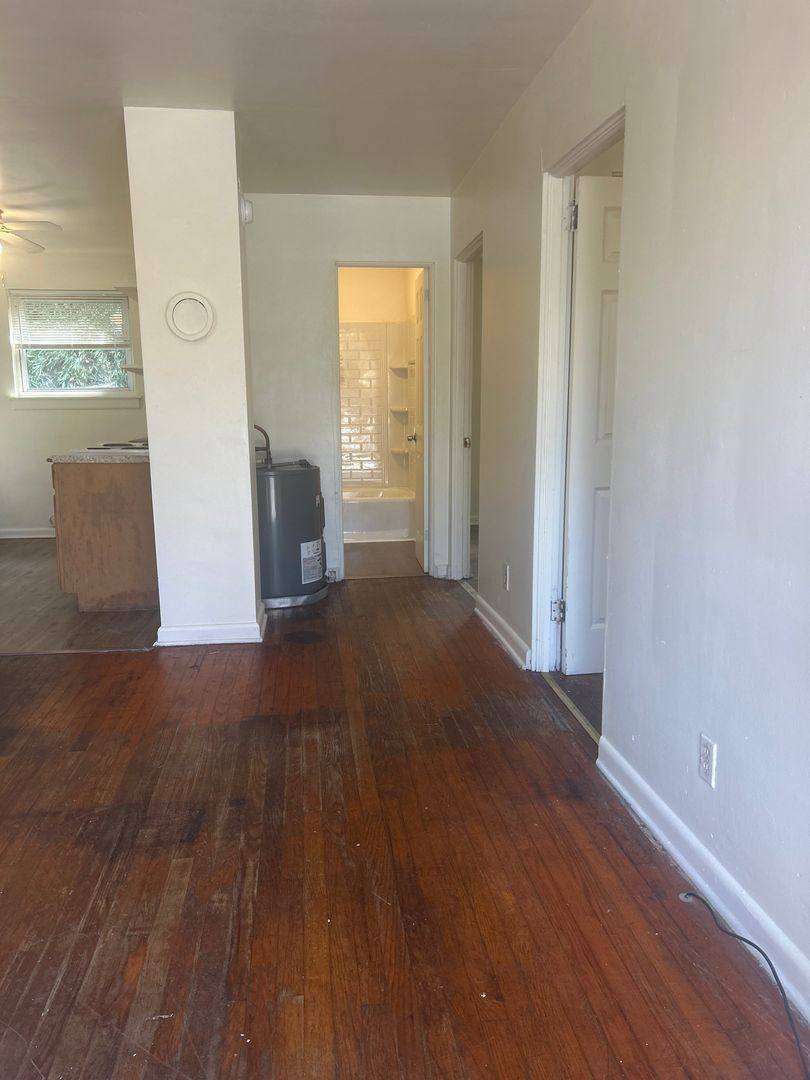 Apartment for rent at 238 9th Ave Place SW, Hickory, NC 28602