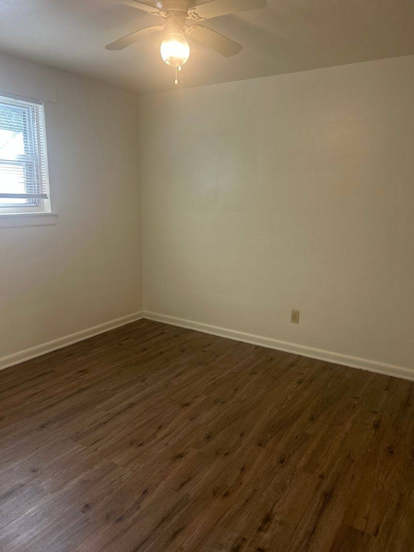 Apartment for rent at 238 9th Ave Place SW, Hickory, NC 28602