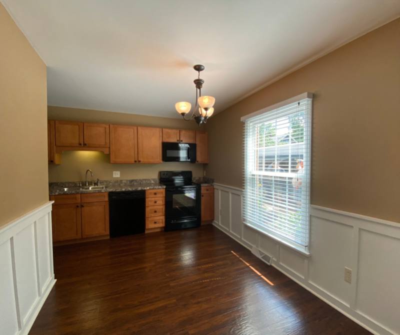 Townhouse for rent at 763 Mentor Ave, Painesville, OH 44077
