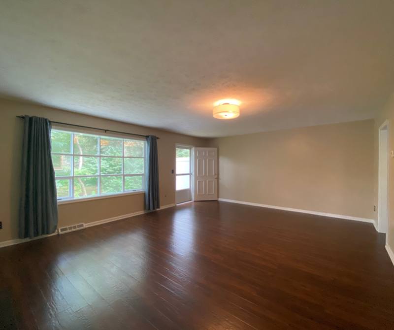 Townhouse for rent at 763 Mentor Ave, Painesville, OH 44077
