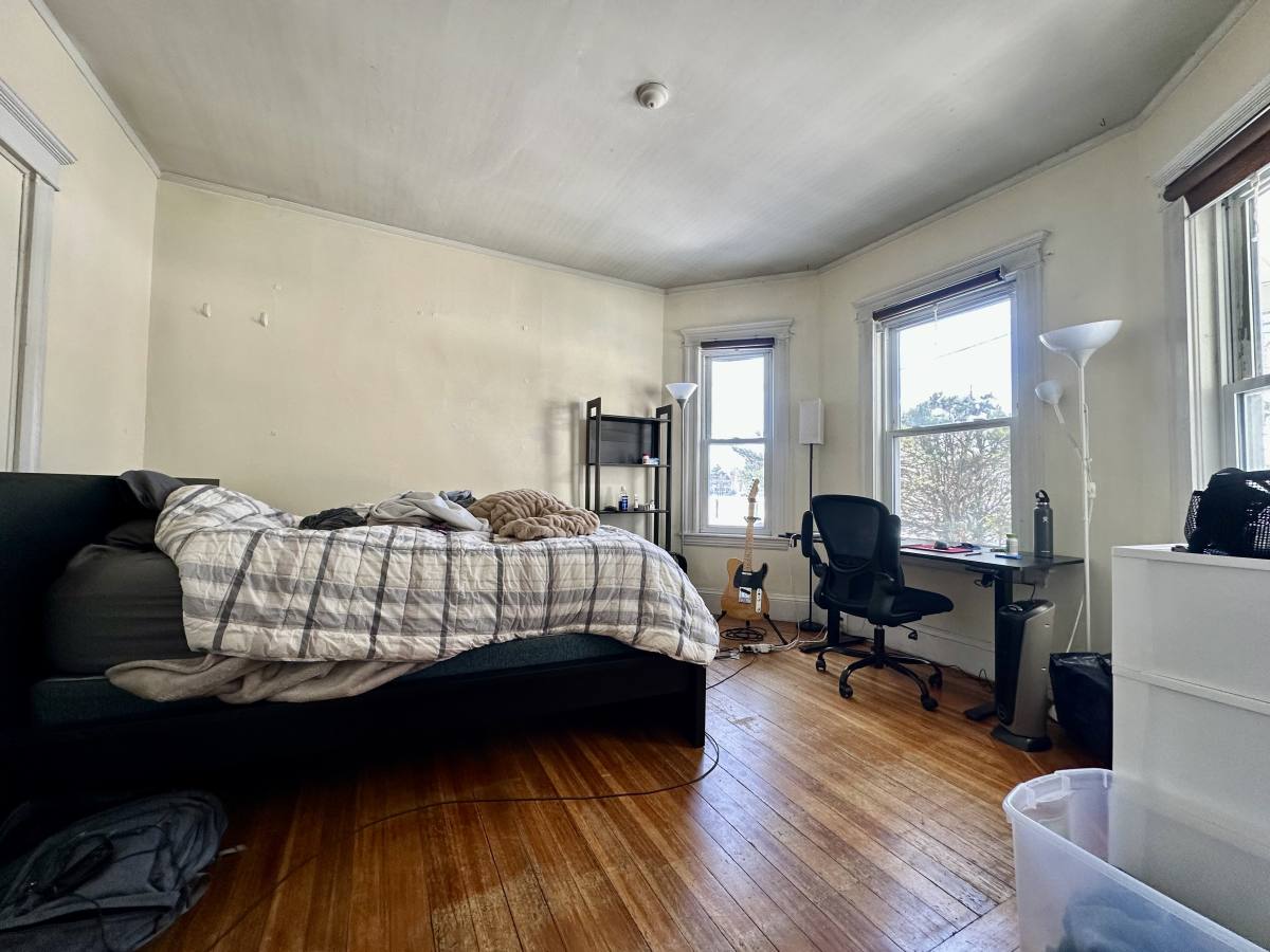 Apartment for rent at 183 College Ave #1, Somerville, MA 02144