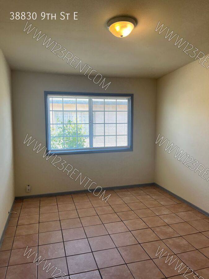 Apartment for rent at 38830 9th St E, Palmdale, CA 93550