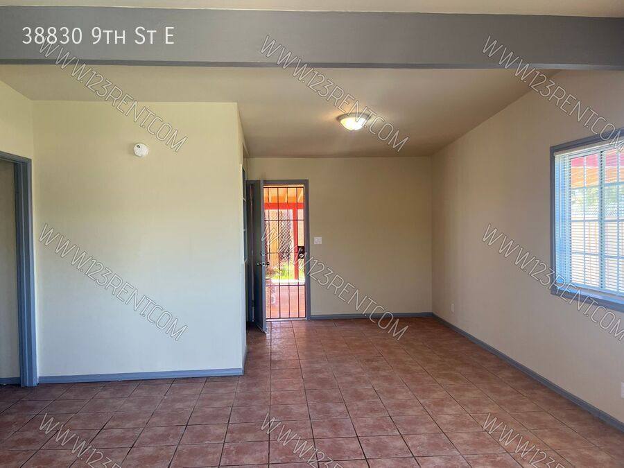 Apartment for rent at 38830 9th St E, Palmdale, CA 93550