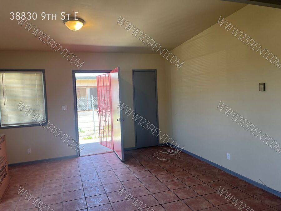 Apartment for rent at 38830 9th St E, Palmdale, CA 93550