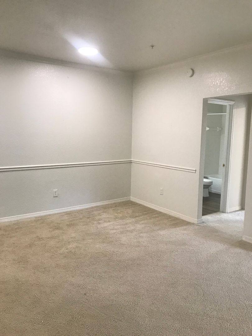 Apartment for rent at 3615 Conroy Rd, Orlando, FL 32839