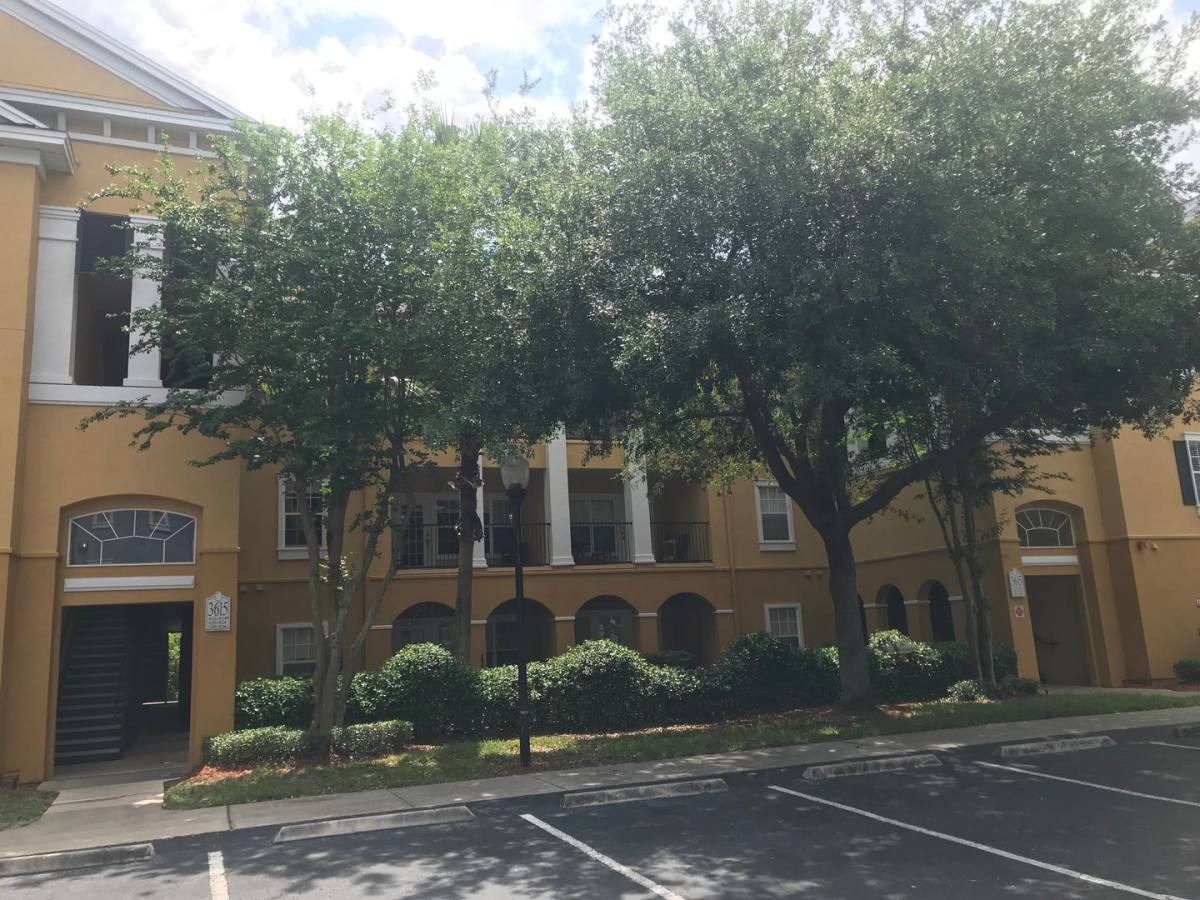 Apartment for rent at 3615 Conroy Rd, Orlando, FL 32839