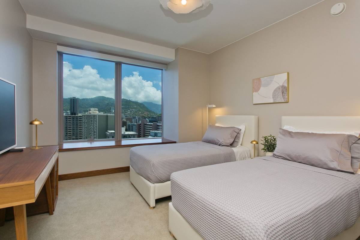 Condo for rent at 1555 Kapiolani Blvd, Honolulu, HI 96814