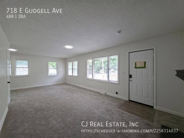 House for rent at 718 E Gudgell Ave, Independence, MO 64055