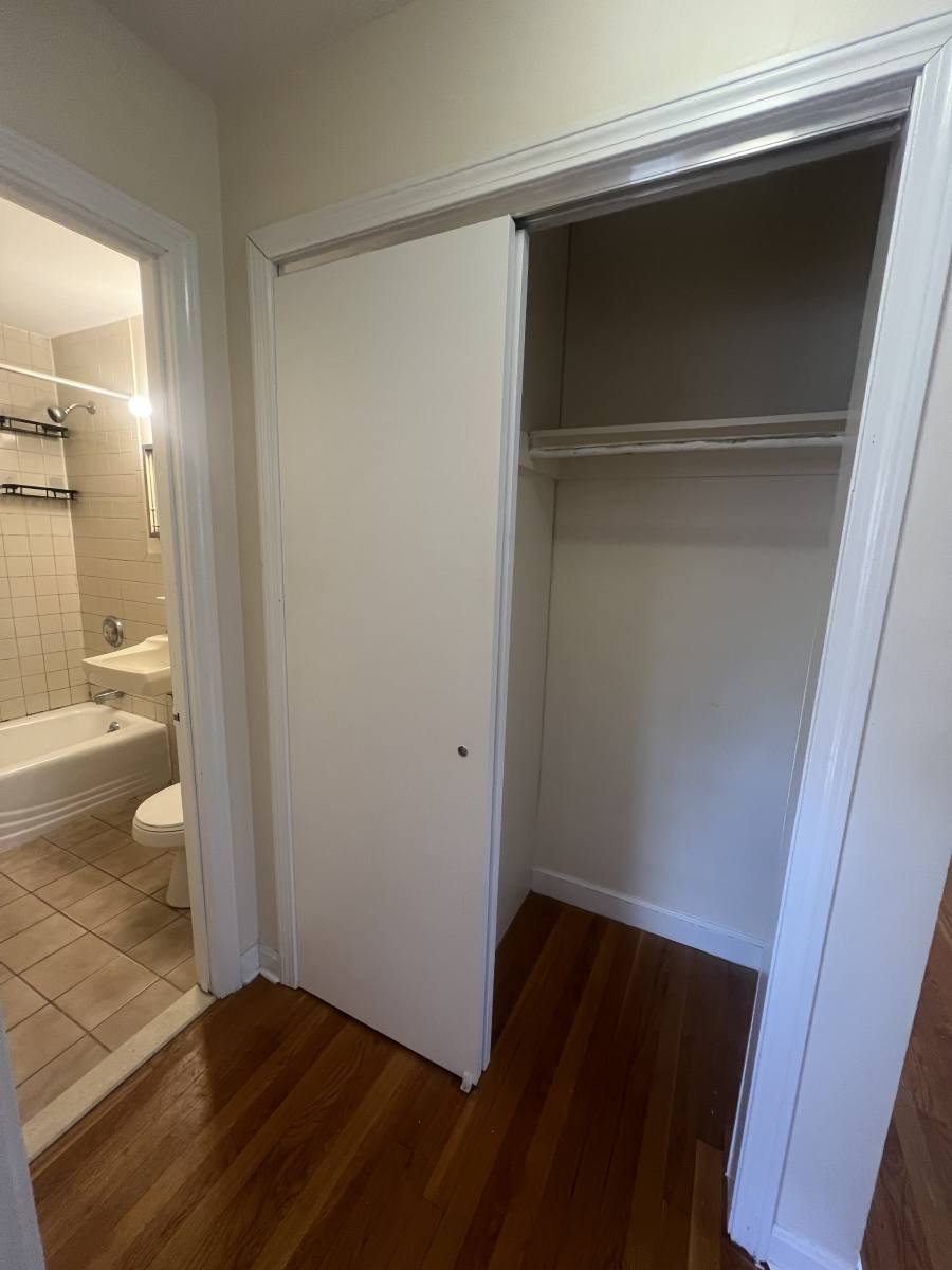 Apartment for rent at 268 Grove St #U10, Auburndale, MA 02466