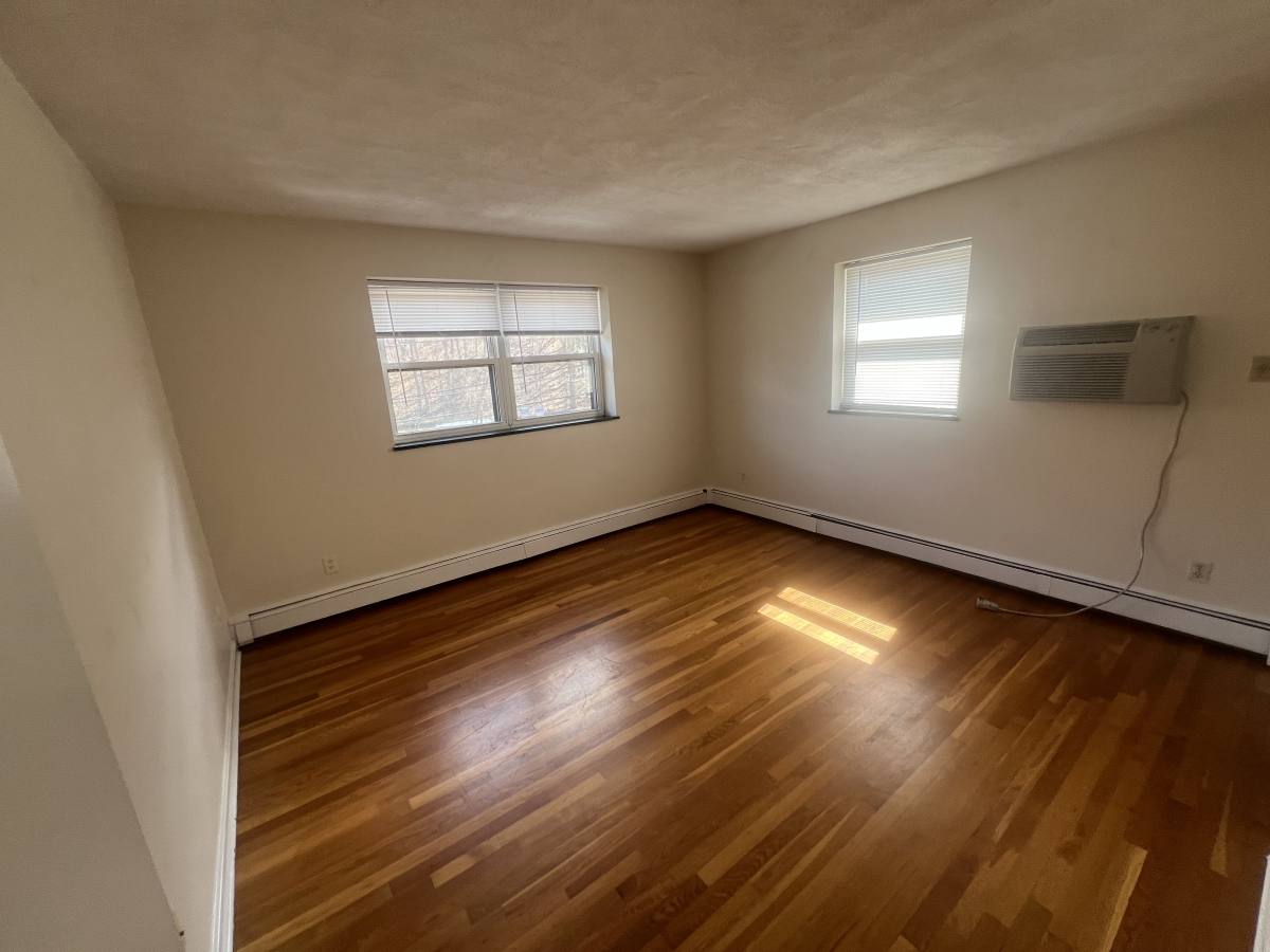 Apartment for rent at 268 Grove St #U10, Auburndale, MA 02466