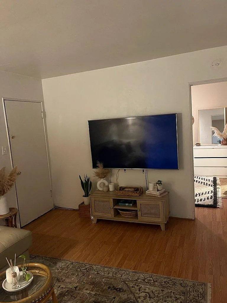 Apartment for rent at 2055 Morena Blvd, San Diego, CA 92110