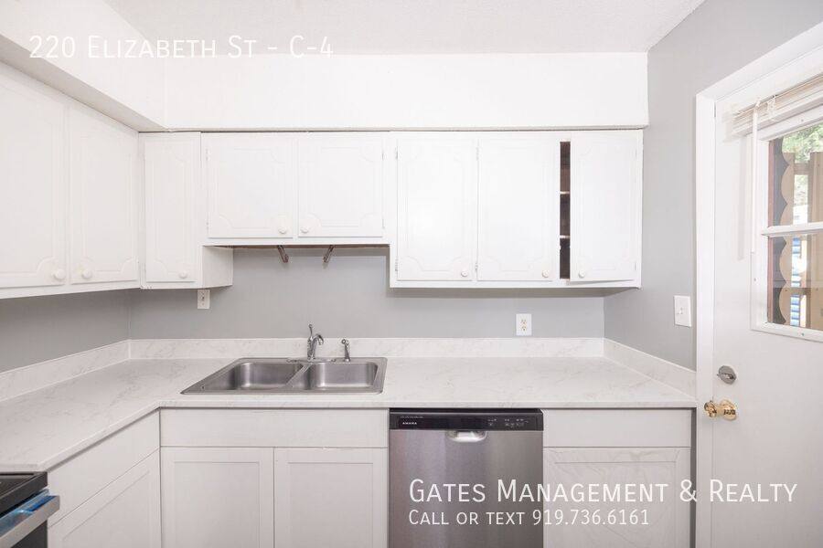 Condo for rent at 220 Elizabeth St #C-4, Chapel Hill, NC 27514
