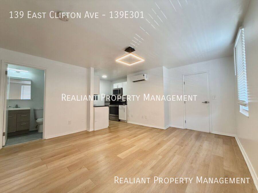 Apartment for rent at 139 E Clifton Ave #139E301, Cincinnati, OH 45202