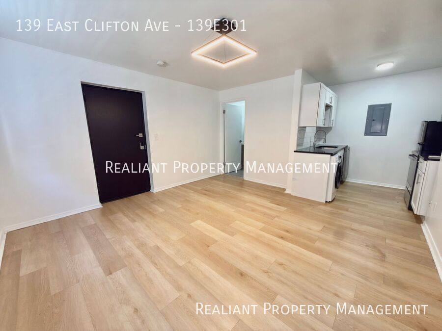 Apartment for rent at 139 E Clifton Ave #139E301, Cincinnati, OH 45202