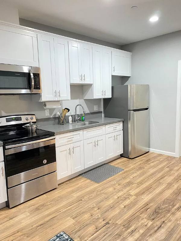 House for rent at 532-1 2 Cesar E Chavez Parkway, San Diego, CA 92113