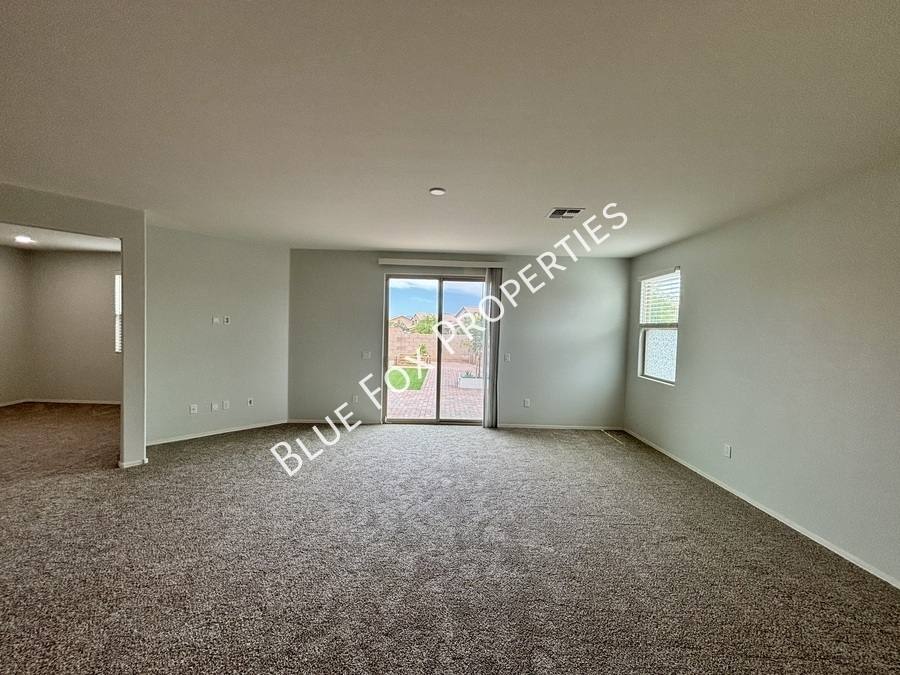 House for rent at 8518 W Pelican Place, Tucson, AZ 85757