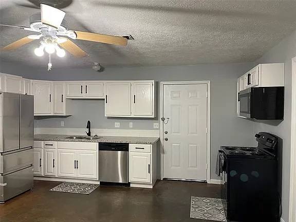House for rent at 20891 Pine Island Rd, Hempstead, TX 77445