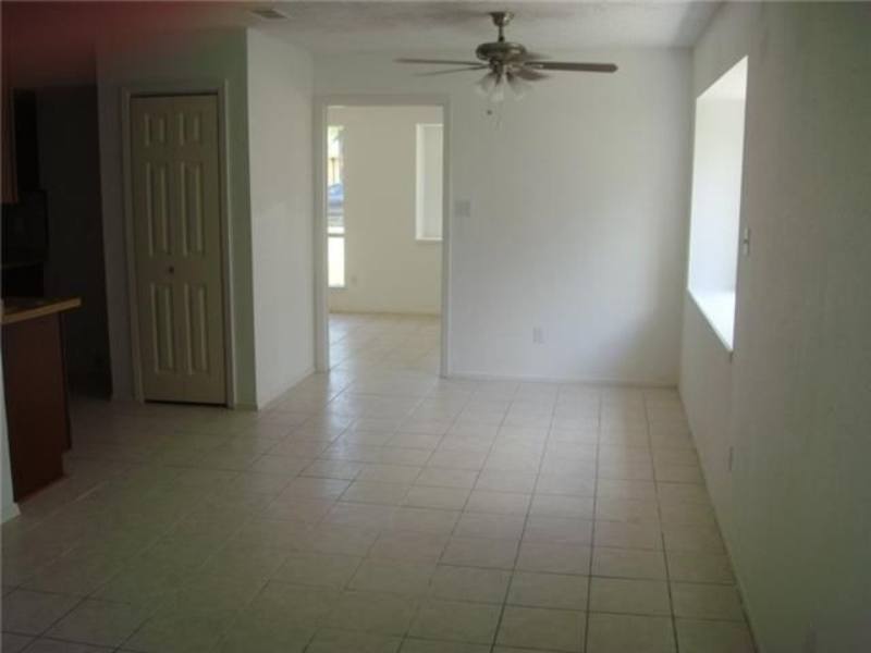 House for rent at 13307 Oak Ledge Dr, Houston, TX 77065