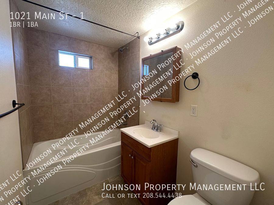 Apartment for rent at 1021 Main St #1, Caldwell, ID 83605