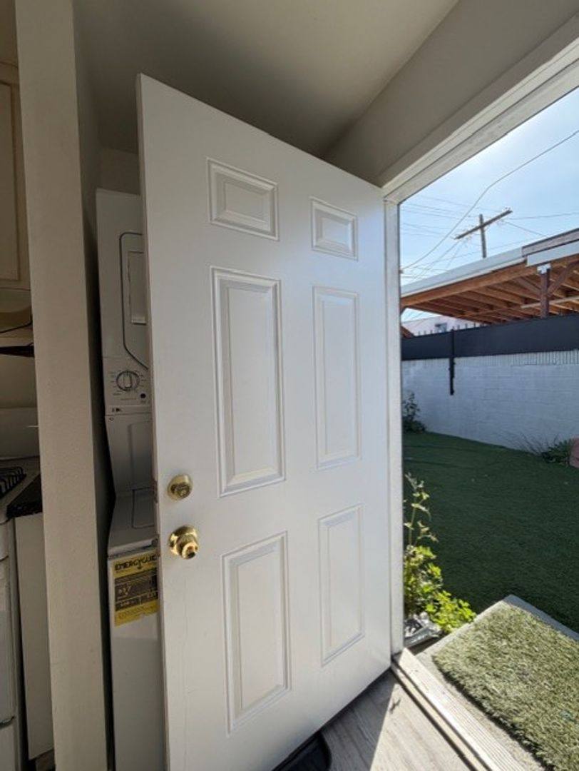 Apartment for rent at 3320 W 66th St, Los Angeles, CA 90043