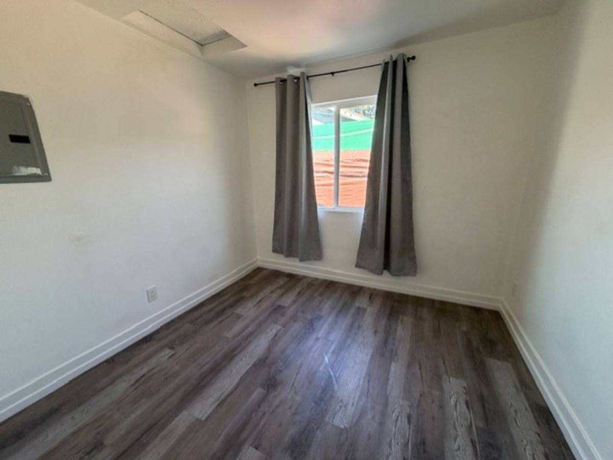 Apartment for rent at 3320 W 66th St, Los Angeles, CA 90043