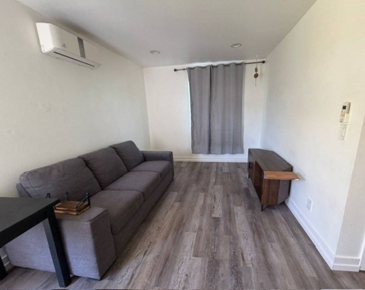 Apartment for rent at 3320 W 66th St, Los Angeles, CA 90043