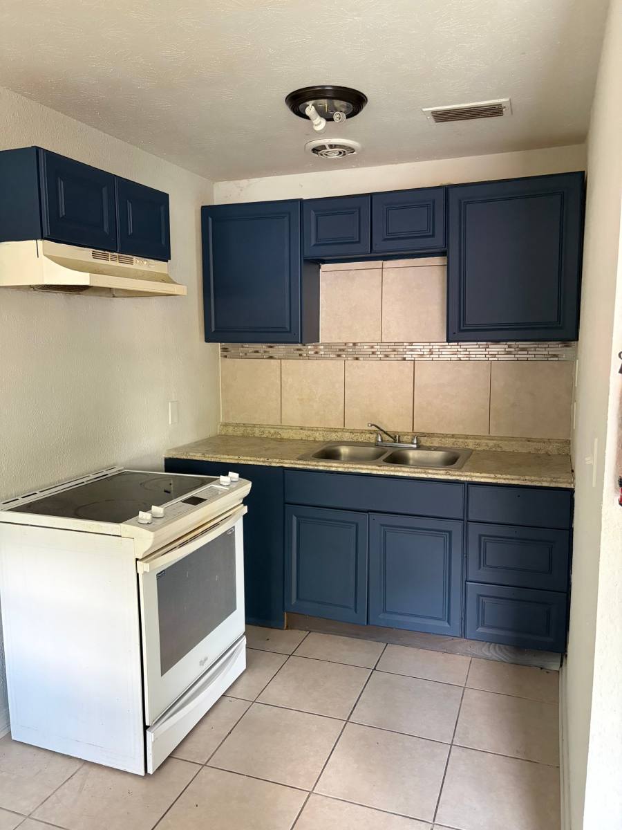 Townhouse for rent at 7224 Rutledge Pearson Dr, Jacksonville, FL 32209