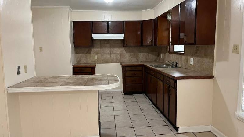 House for rent at 4215 Heath Dr, Baker, LA 70714