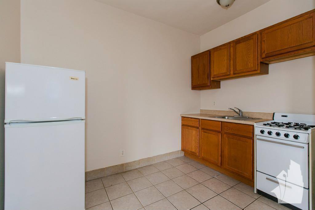Apartment for rent at 4851 N Damen Ave #BN, Chicago, IL 60625