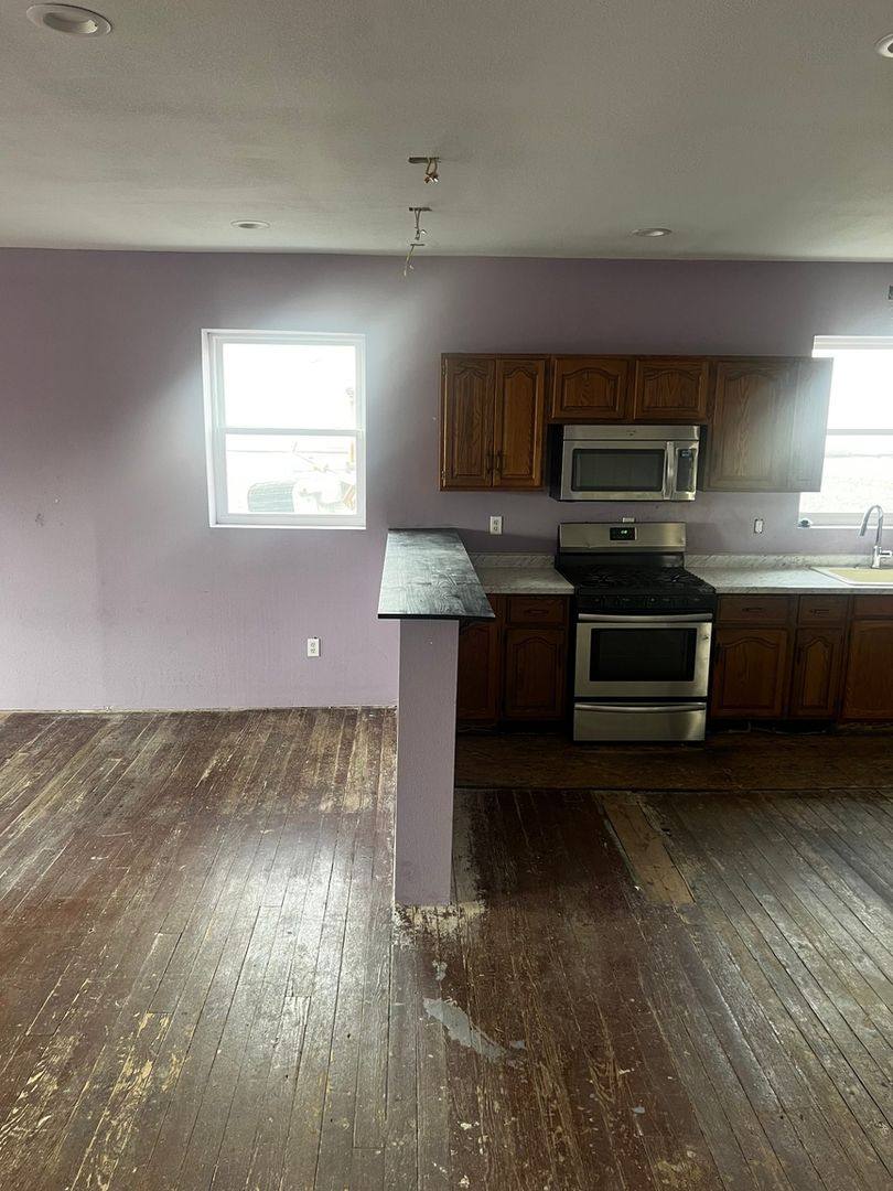 Townhouse for rent at 513 Main St, Rochester, IN 46975