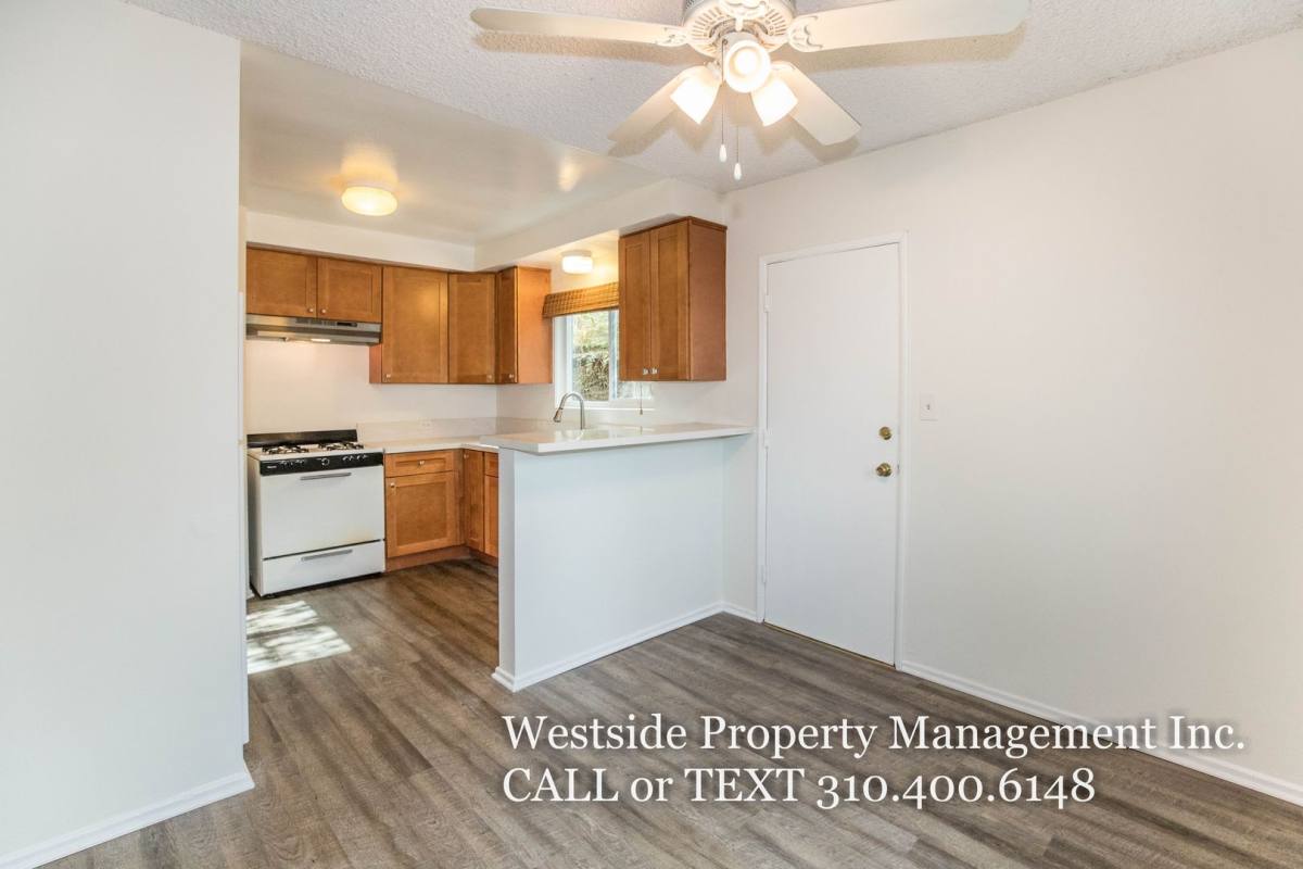 Apartment for rent at 1644 Electric Ave #1, Venice, CA 90291