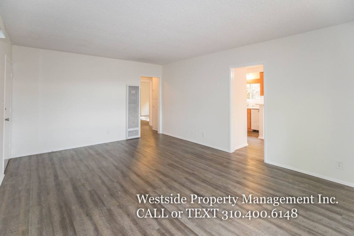Apartment for rent at 1644 Electric Ave #1, Venice, CA 90291