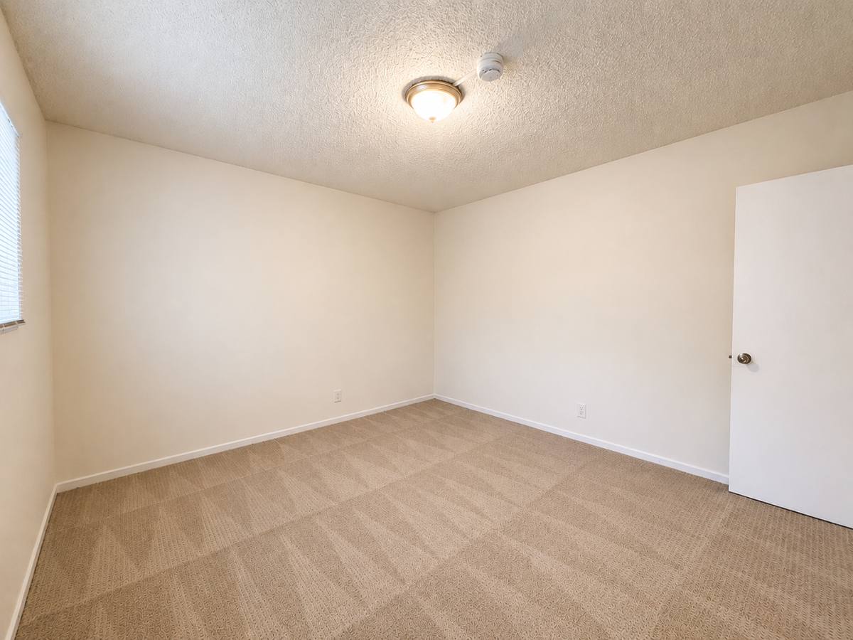 Apartment for rent at 1644 Electric Ave #1, Venice, CA 90291