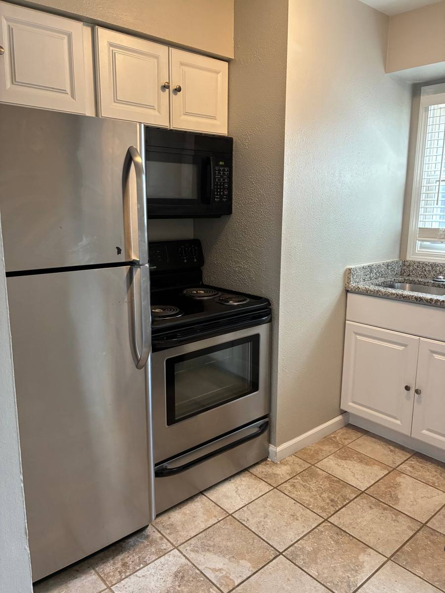 Apartment for rent at 5716 Phillips Ave #4, Sylvania, OH 43560