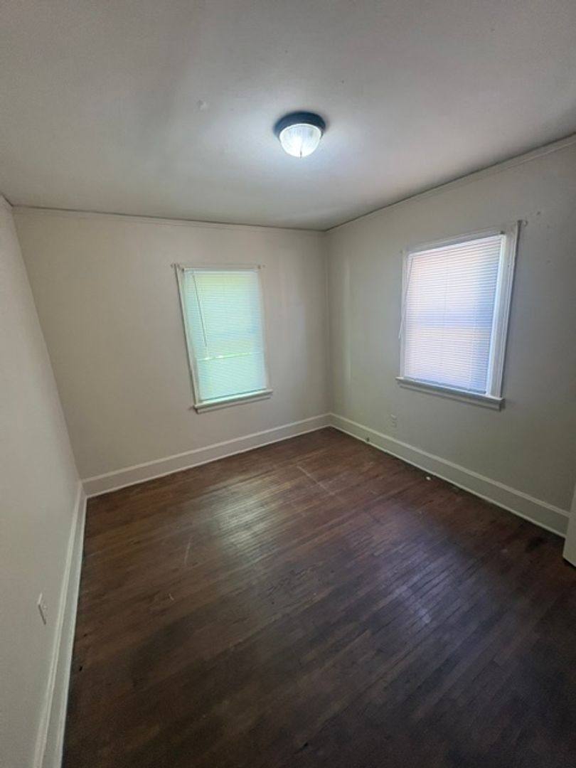 House for rent at 2207 N Ellis St, Peoria, IL 61604