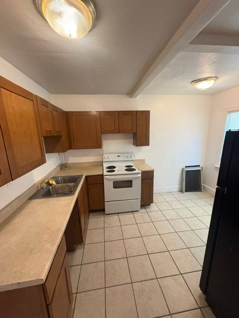 House for rent at 2207 N Ellis St, Peoria, IL 61604