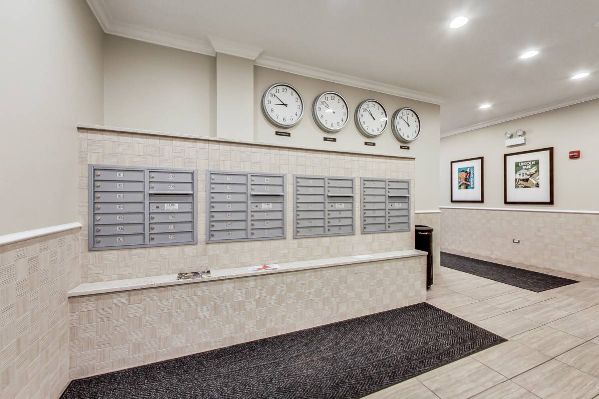 Condo for rent at 1247 W Madison St #204, Chicago, IL 60607