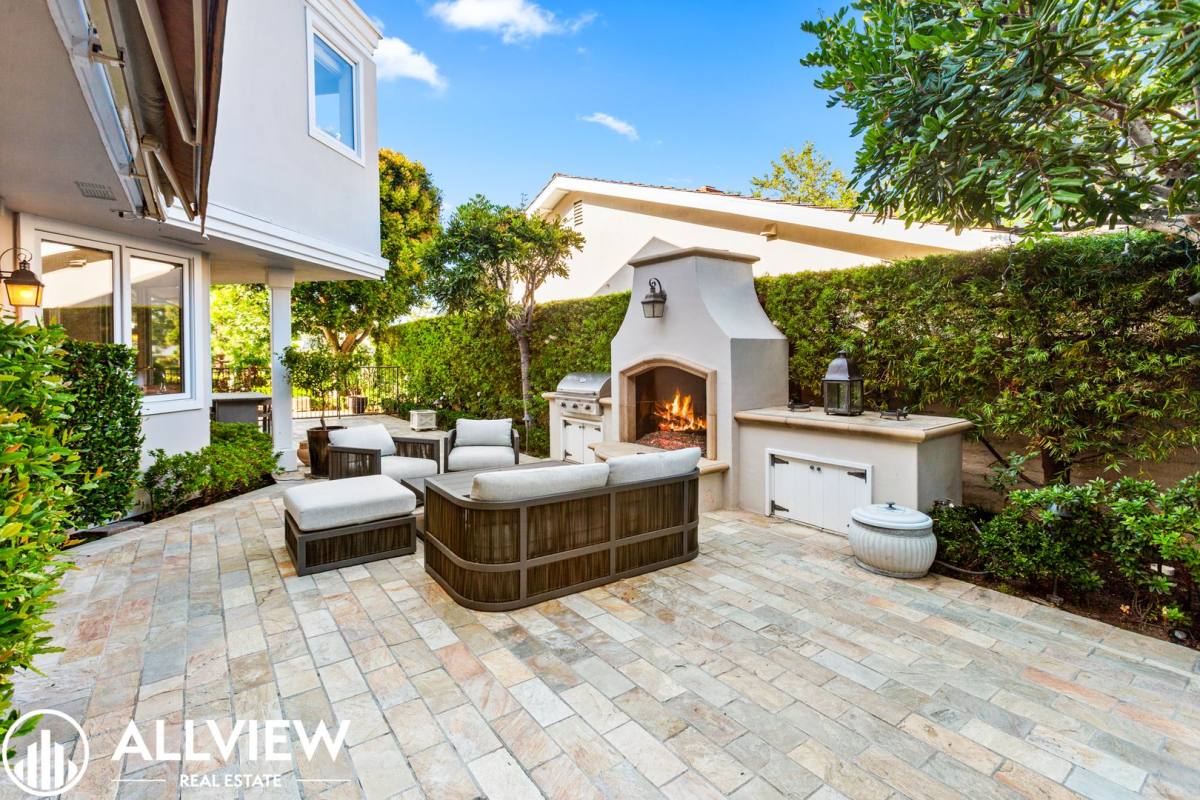 House for rent at 8 Rue Verte, Newport Beach, CA 92660