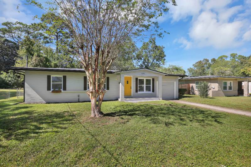 House for rent at 1374 Murray Dr, Jacksonville, FL 32205