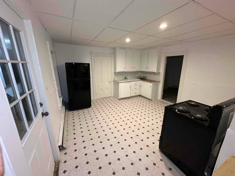 Apartment for rent at 715 Union St #2R, Manchester, NH 03104